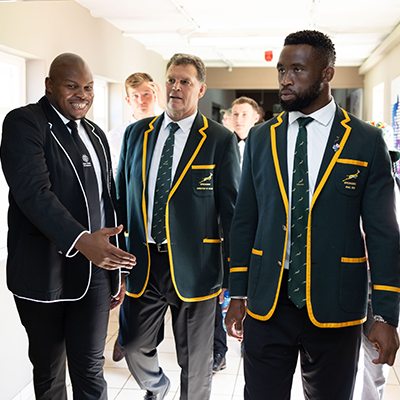 Siya Kolisi and Rassie Erasmust taking a tour